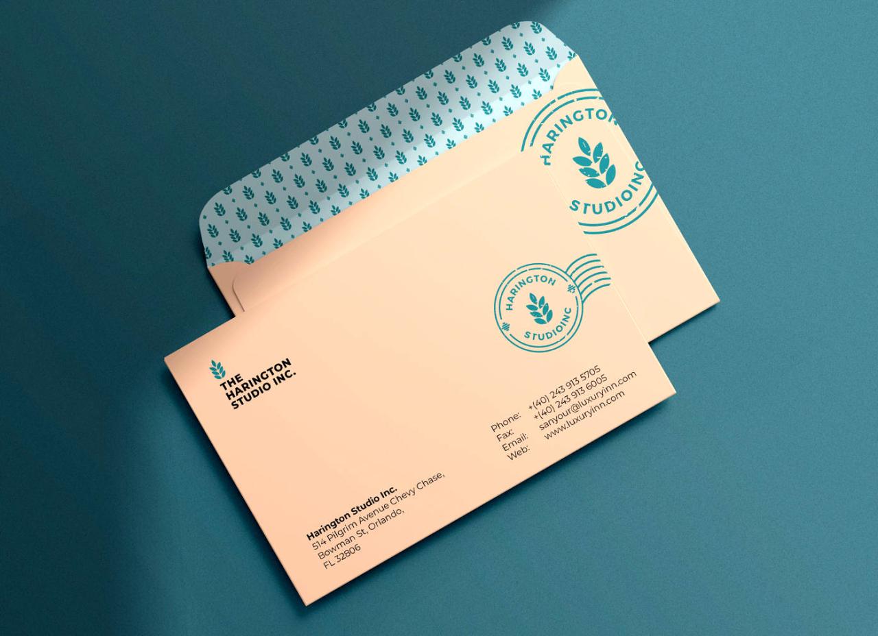 Free Lamp Post Envelope Mockup Free