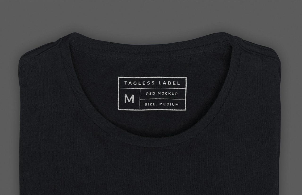 Mockup Label T Shirt